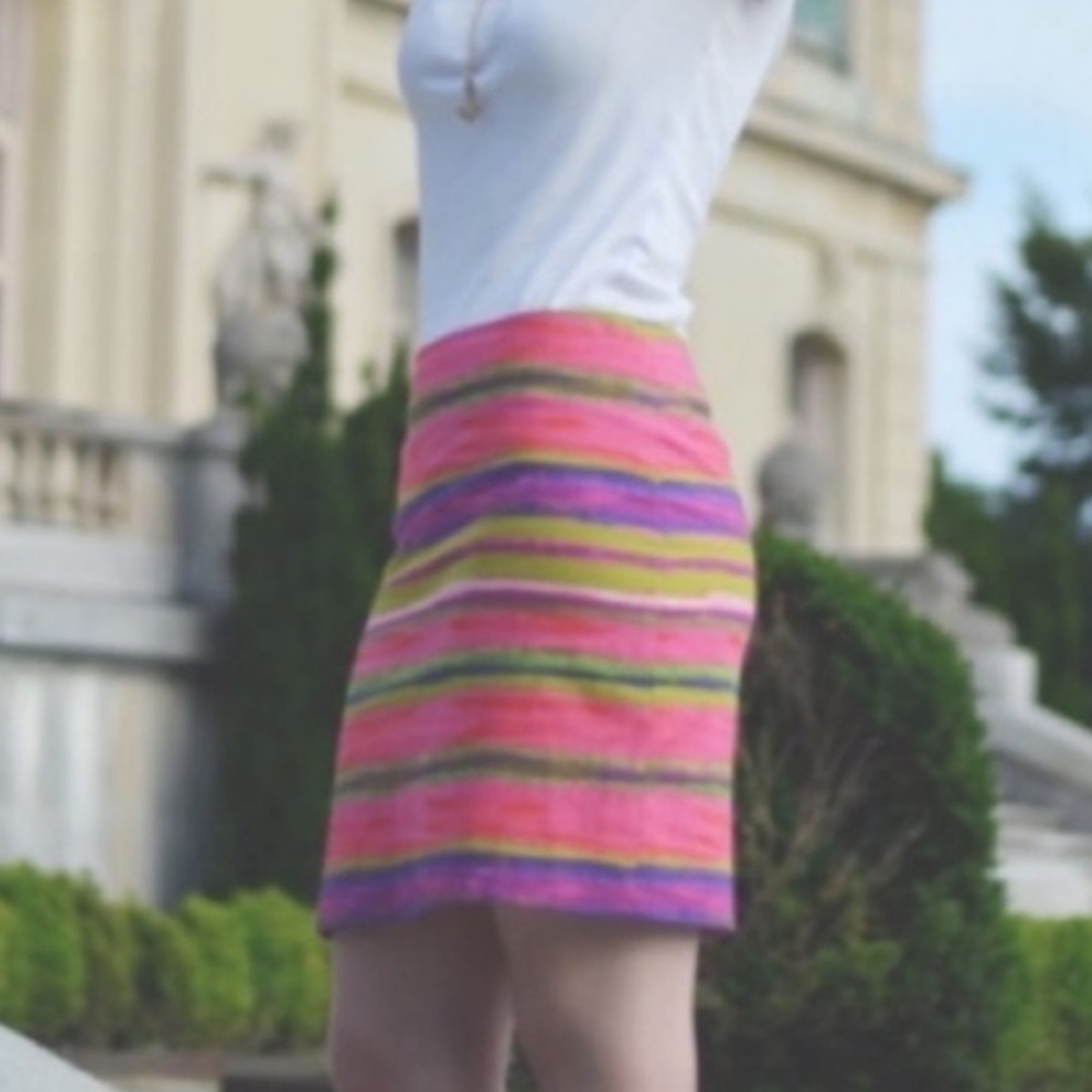 Ann Taylor Pencil Skirt Made of Cotton & Spandex